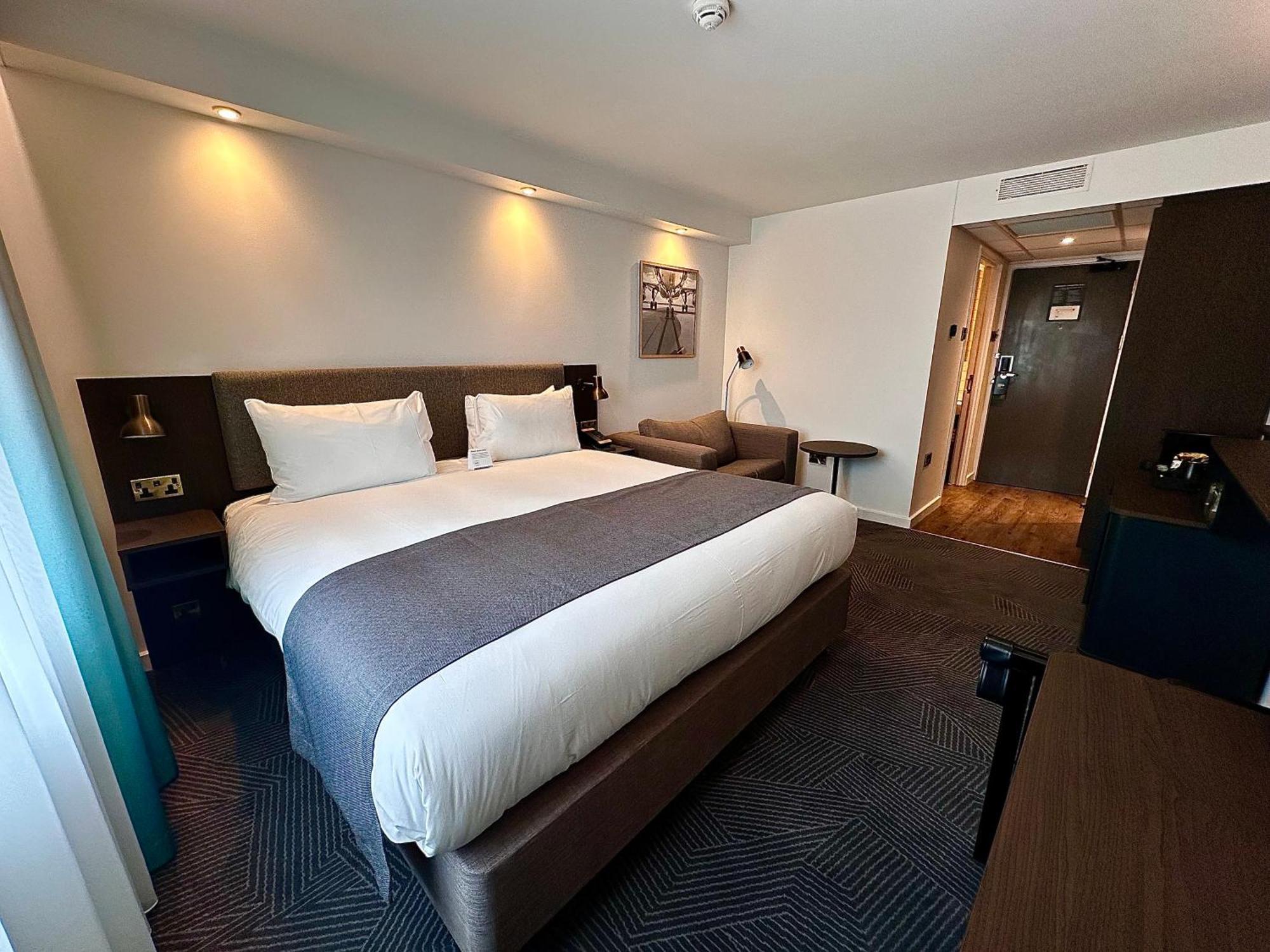 Holiday Inn Bristol Airport By Ihg Redhill  Buitenkant foto