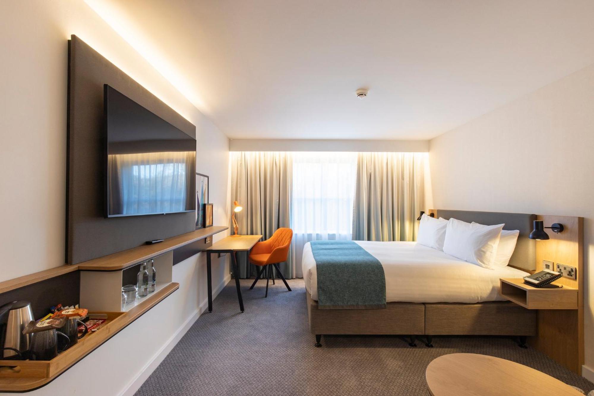 Holiday Inn Bristol Airport By Ihg Redhill  Buitenkant foto