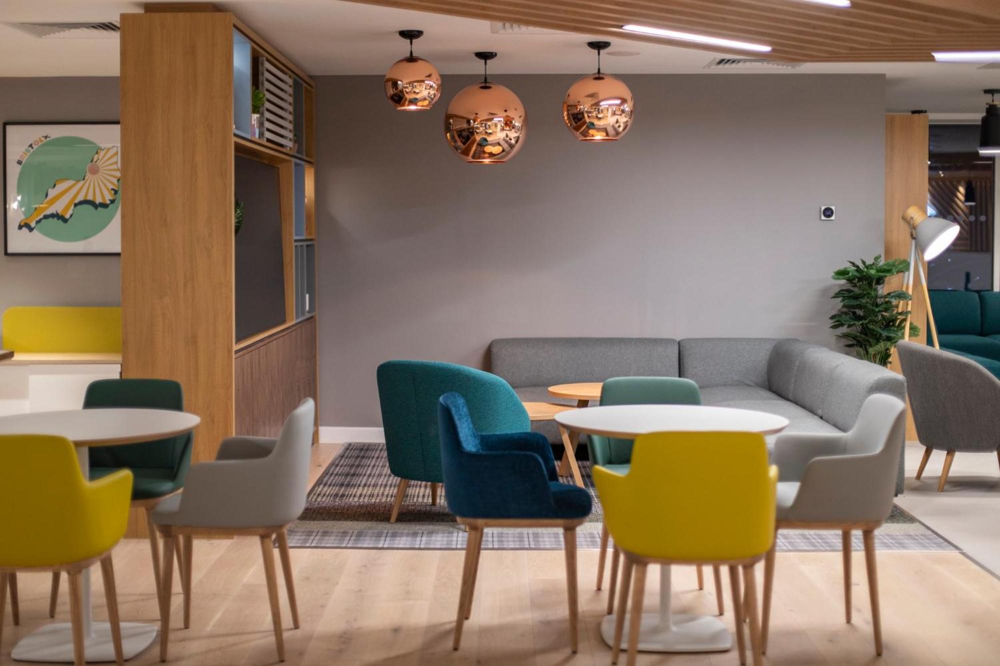 Holiday Inn Bristol Airport By Ihg Redhill  Buitenkant foto