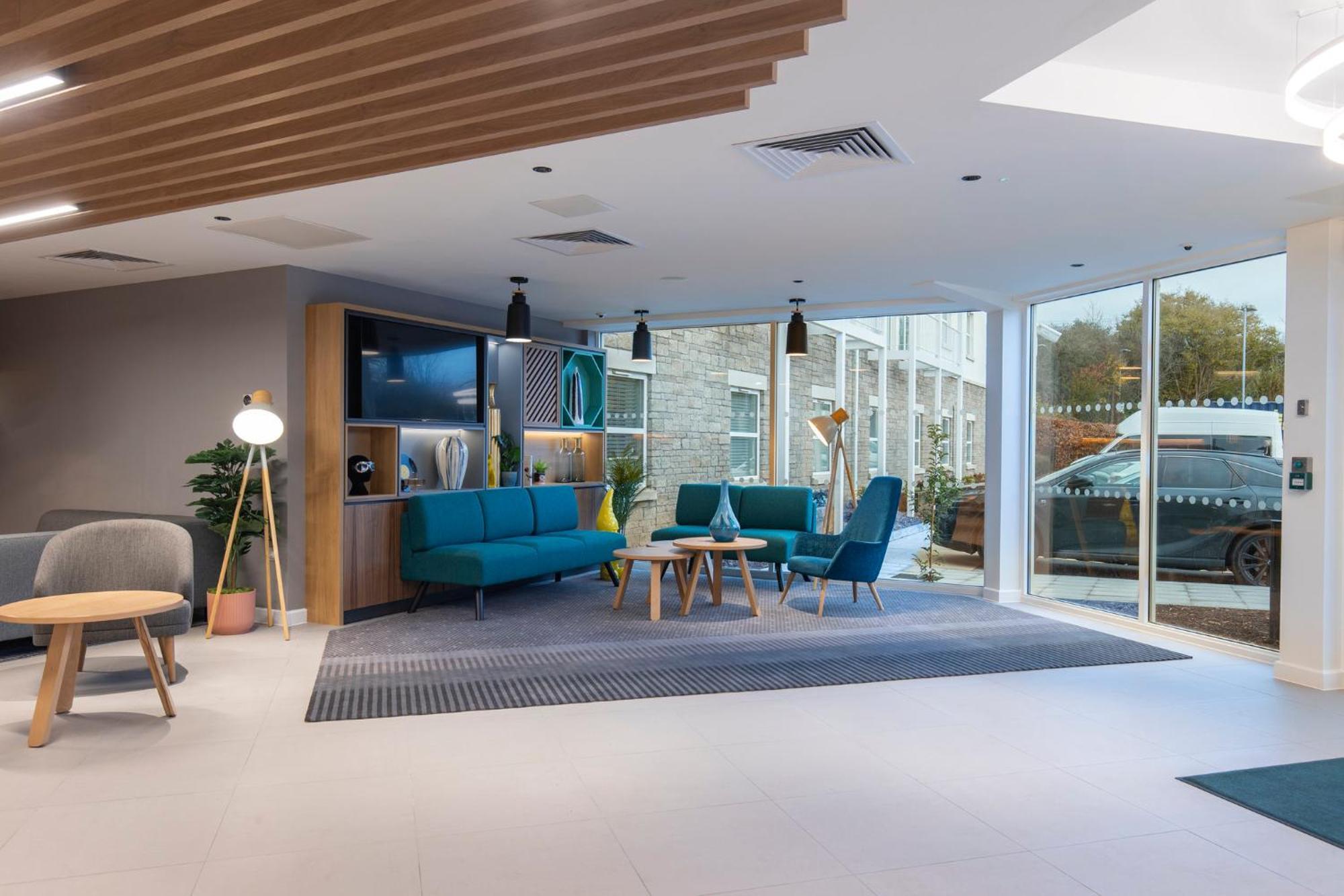 Holiday Inn Bristol Airport By Ihg Redhill  Buitenkant foto