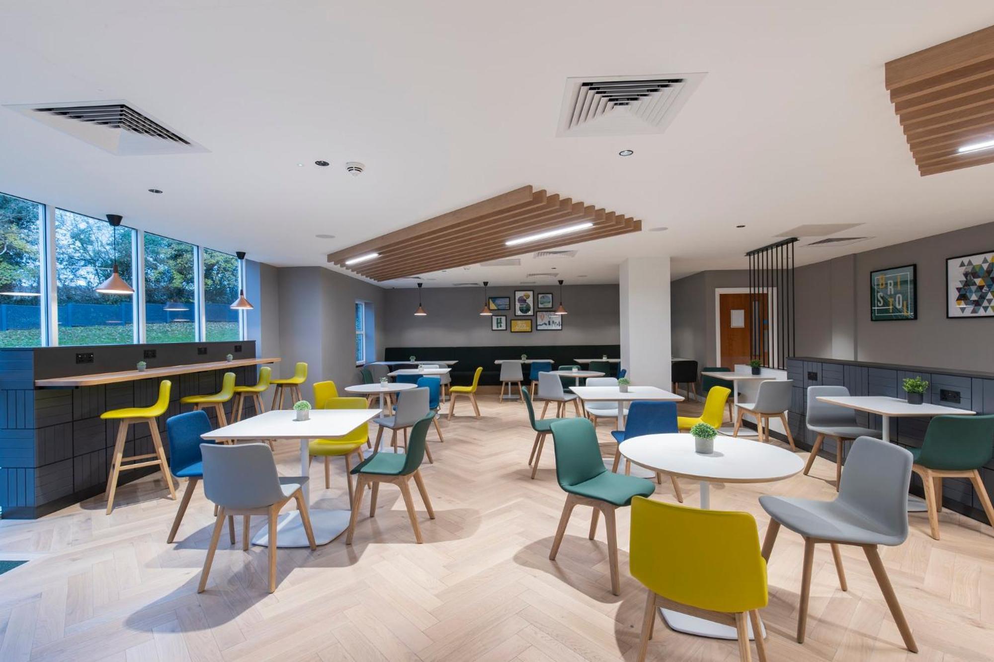 Holiday Inn Bristol Airport By Ihg Redhill  Buitenkant foto