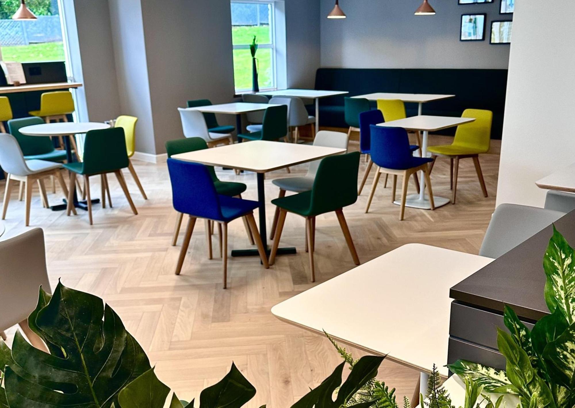 Holiday Inn Bristol Airport By Ihg Redhill  Buitenkant foto