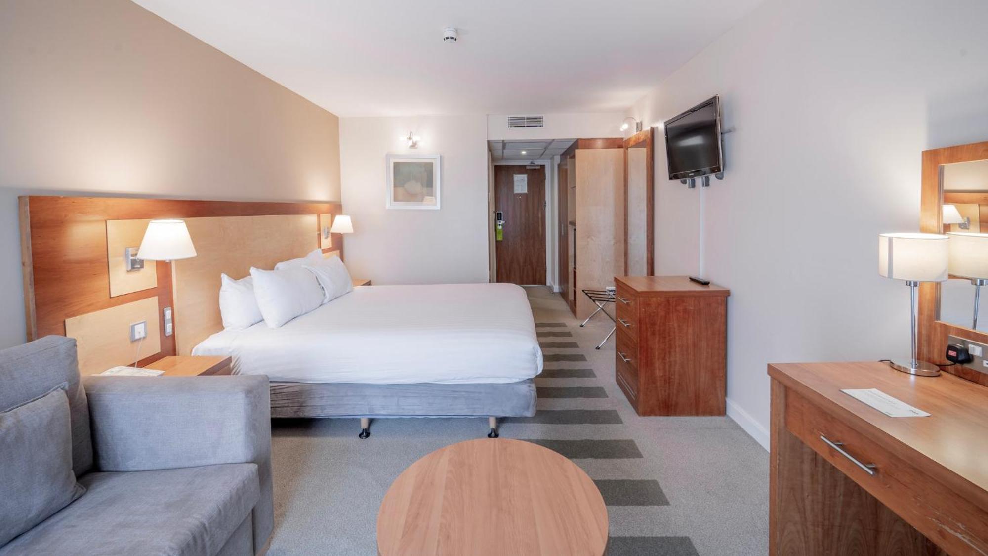 Holiday Inn Bristol Airport By Ihg Redhill  Buitenkant foto