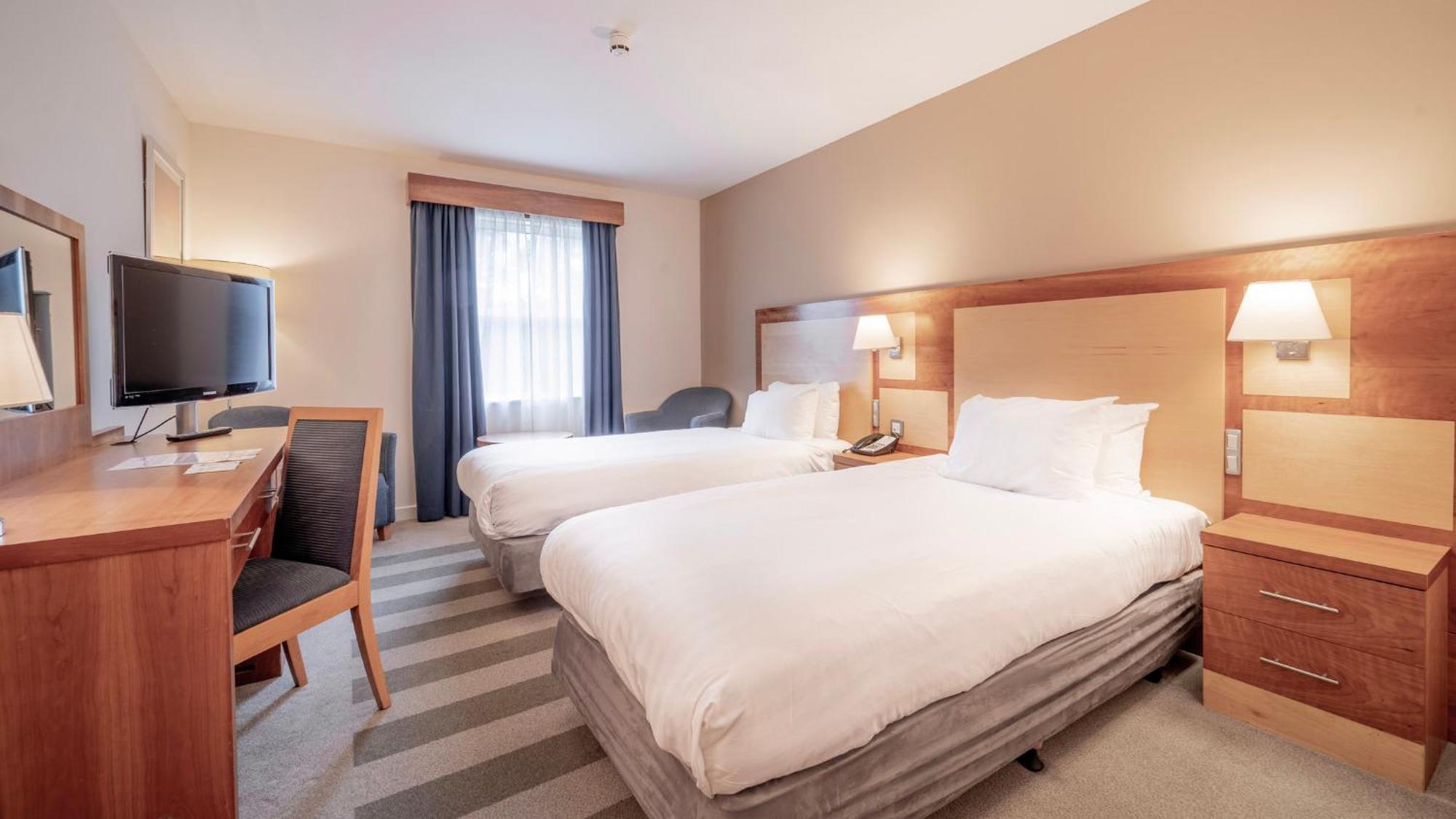 Holiday Inn Bristol Airport By Ihg Redhill  Buitenkant foto